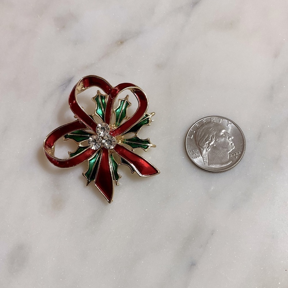 Christmas Ribbons Brooch - Picture 2 of 3
